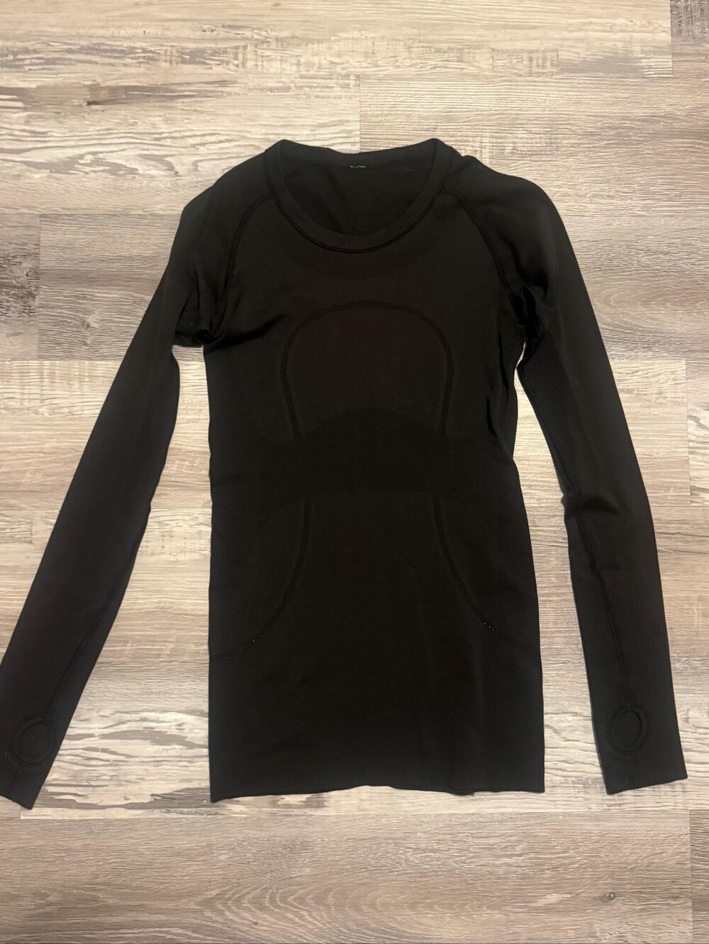 Lululemon Long Sleeve Size 4